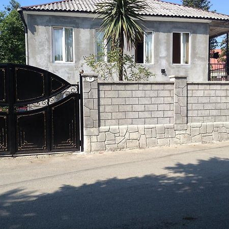 Guest House Maxim Makhinjauri Exterior photo