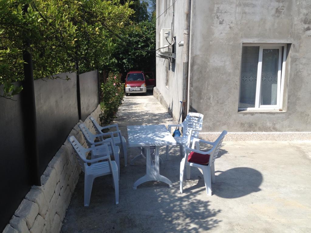 Guest House Maxim Makhinjauri Exterior photo