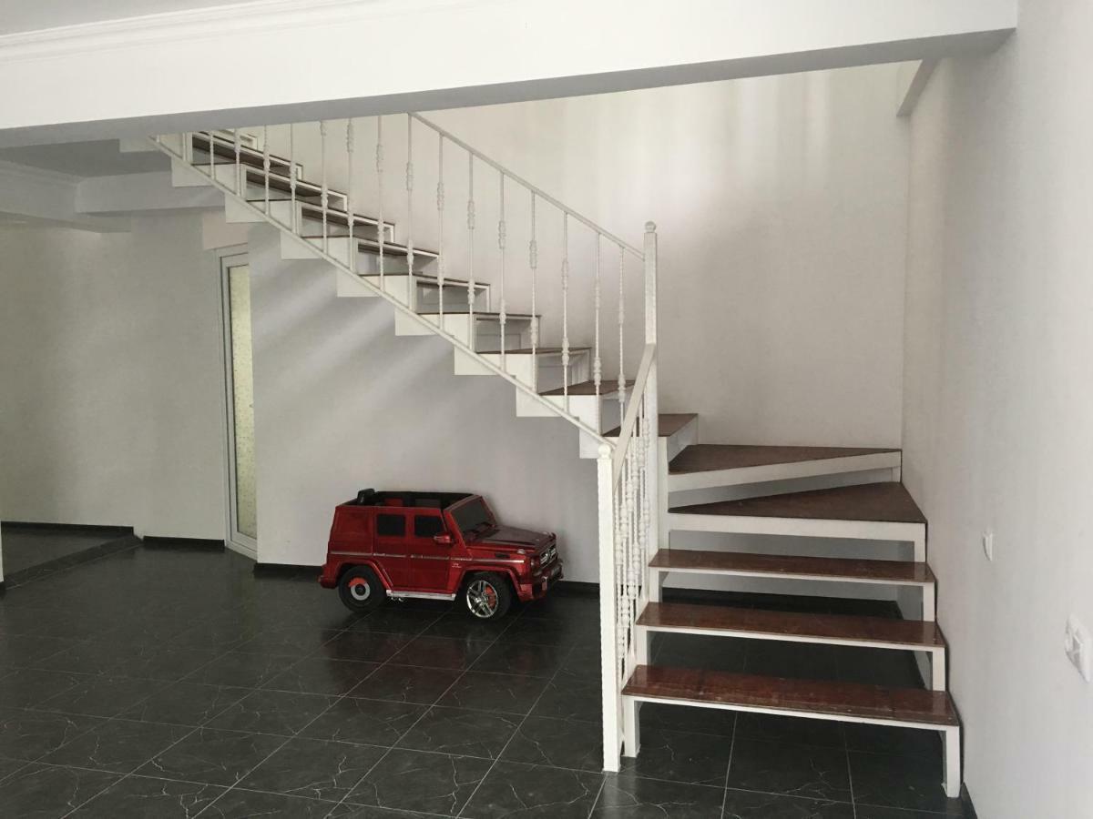 Guest House Maxim Makhinjauri Exterior photo