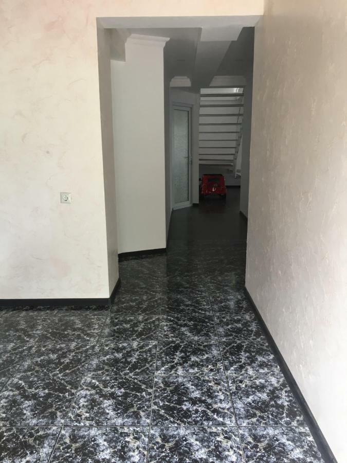 Guest House Maxim Makhinjauri Exterior photo